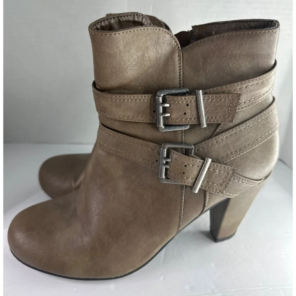 Madden Girl Women’s Brown 11M Heeled Ankle Boots Y2K Fall Office Chic old money
